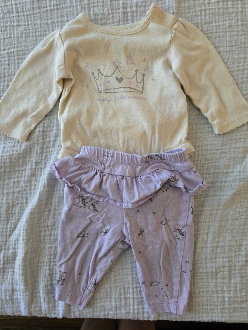 Cream & Lilac Princess Top and Ruffle Leggings Set Size 3 Month